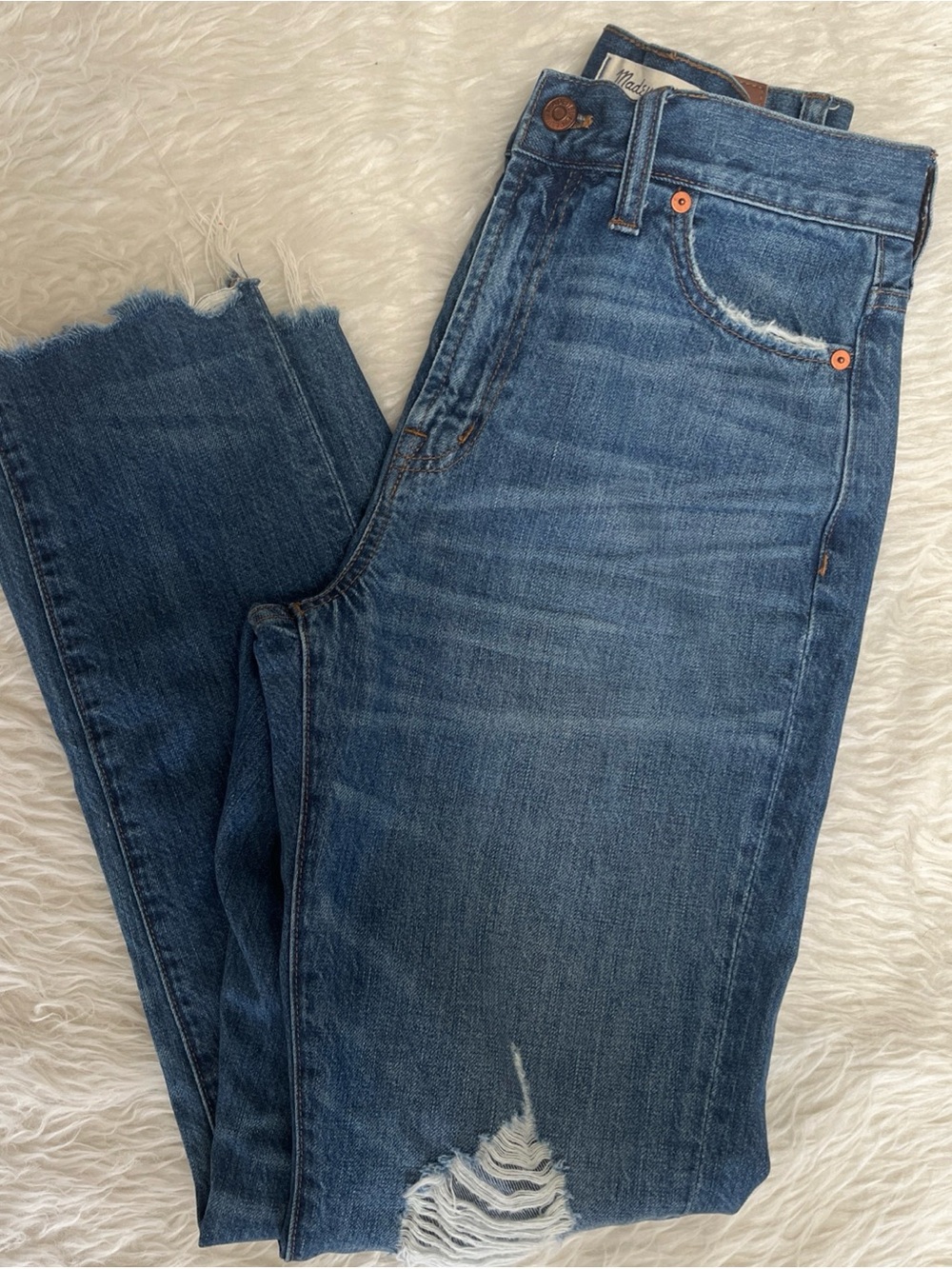 Madewell Straight Leg Blue Distressed the perfect summer Jean